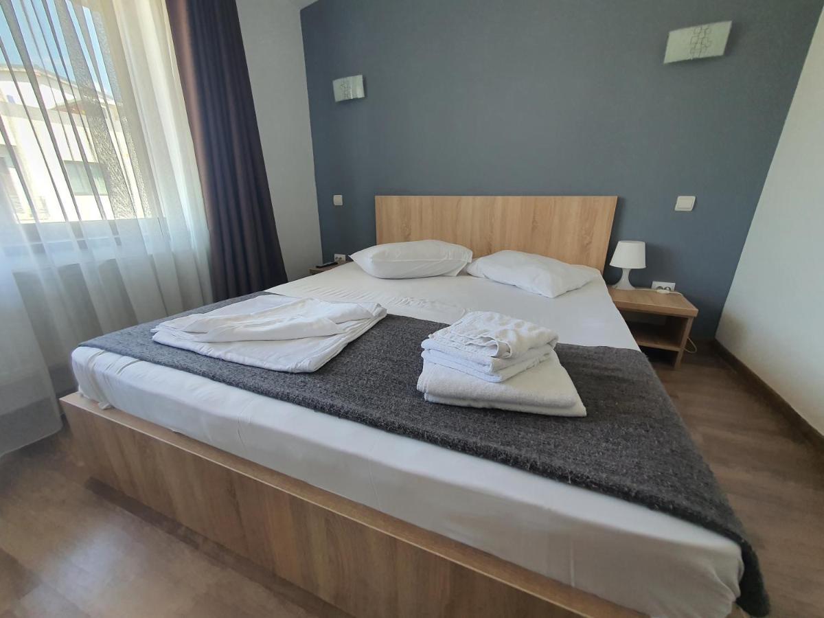 Villa Accommodation Boekarest Buitenkant foto
